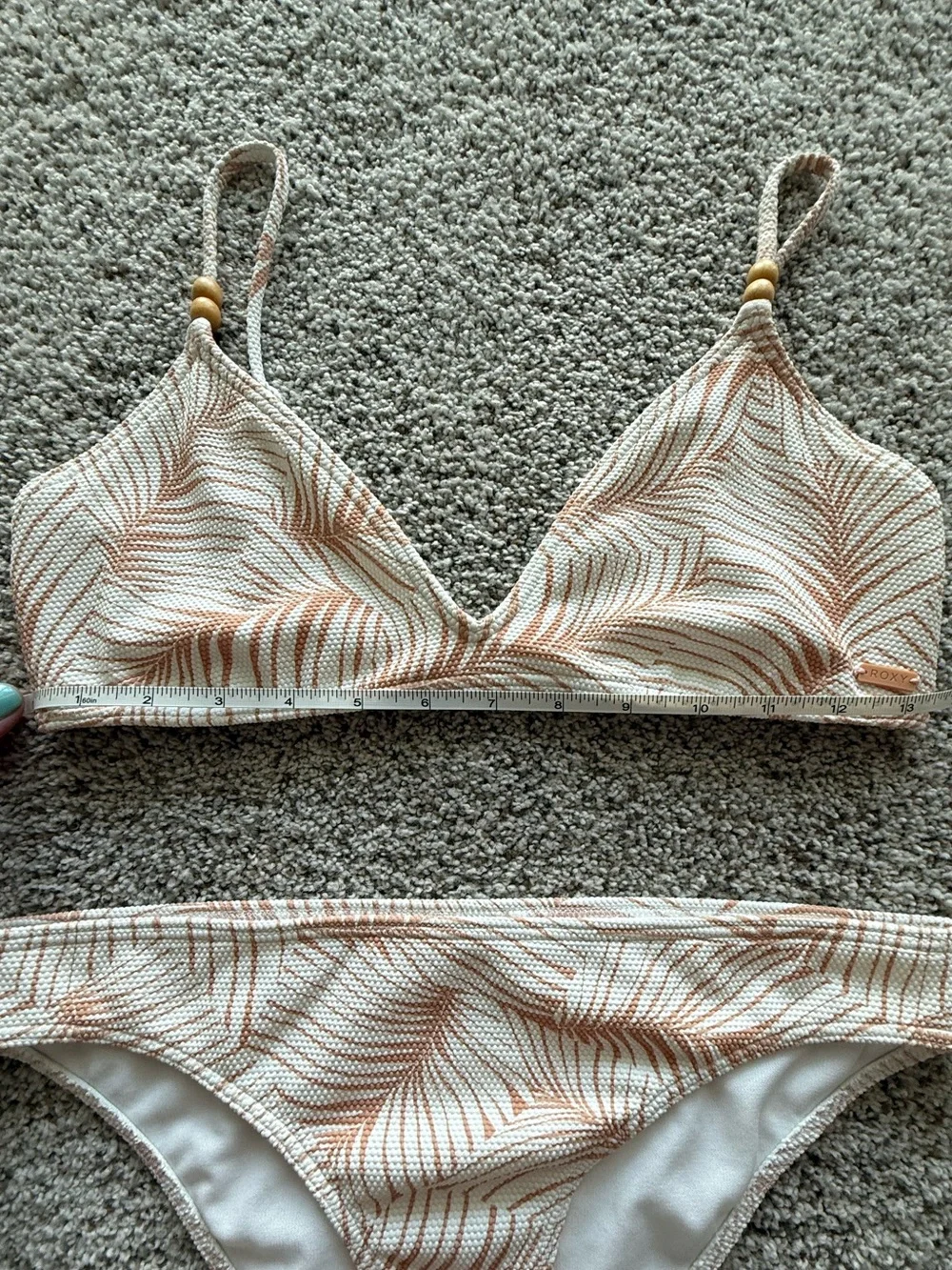 Like New Roxy Bikini Size M - Picture 8 of 8